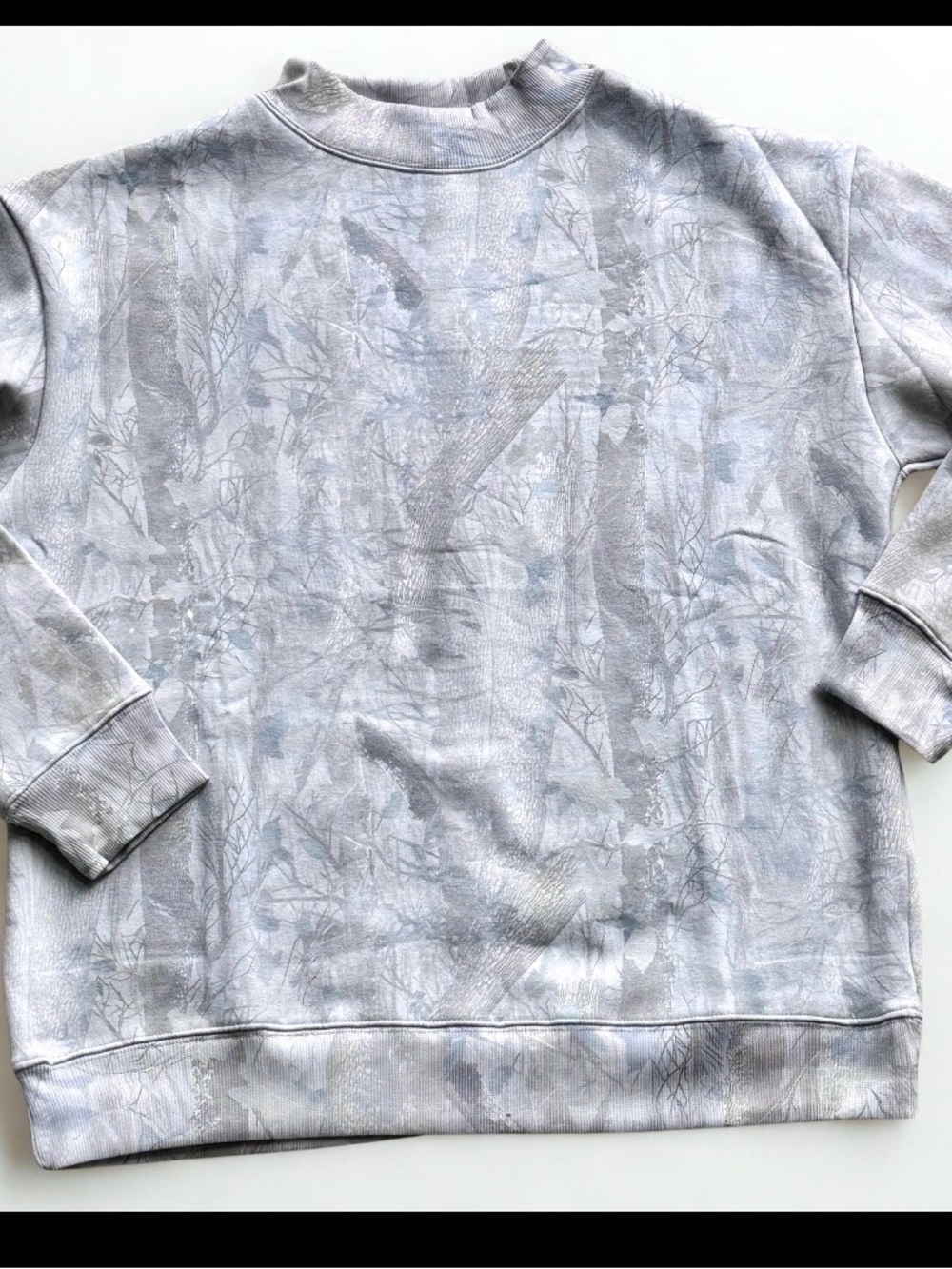 Light Gray Patterned Crewneck Sweater - Unbranded
